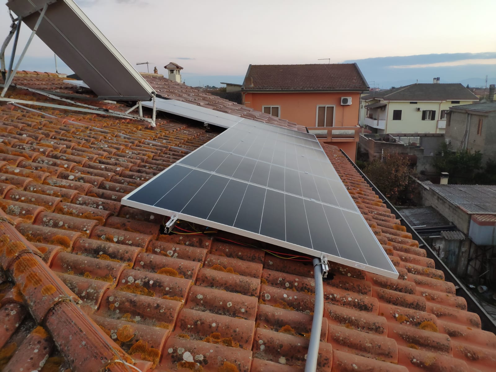 Fotovoltaico e pannelli solari: la giusta inclinazione in ogni stagione -  SogarTech